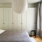 New Design & Large 1 Bdr Apt - Montmartre Paris 18