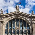 New Design & Large 1 Bdr Apt - Montmartre Paris 18