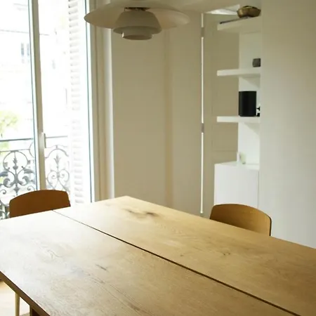 New Design & Large 1 Bdr - Montmartre 18 Appartamento